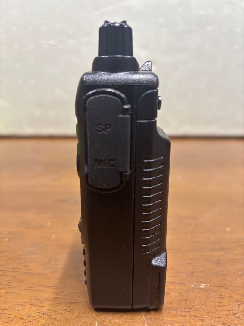 YAESU ヤエス　FT-65 デュアルバンドFMトランシーバー