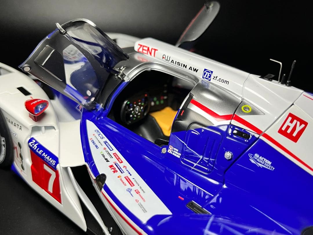 オートアート1/18トヨタTS040 HYBRID ル・マン24時間耐久2014