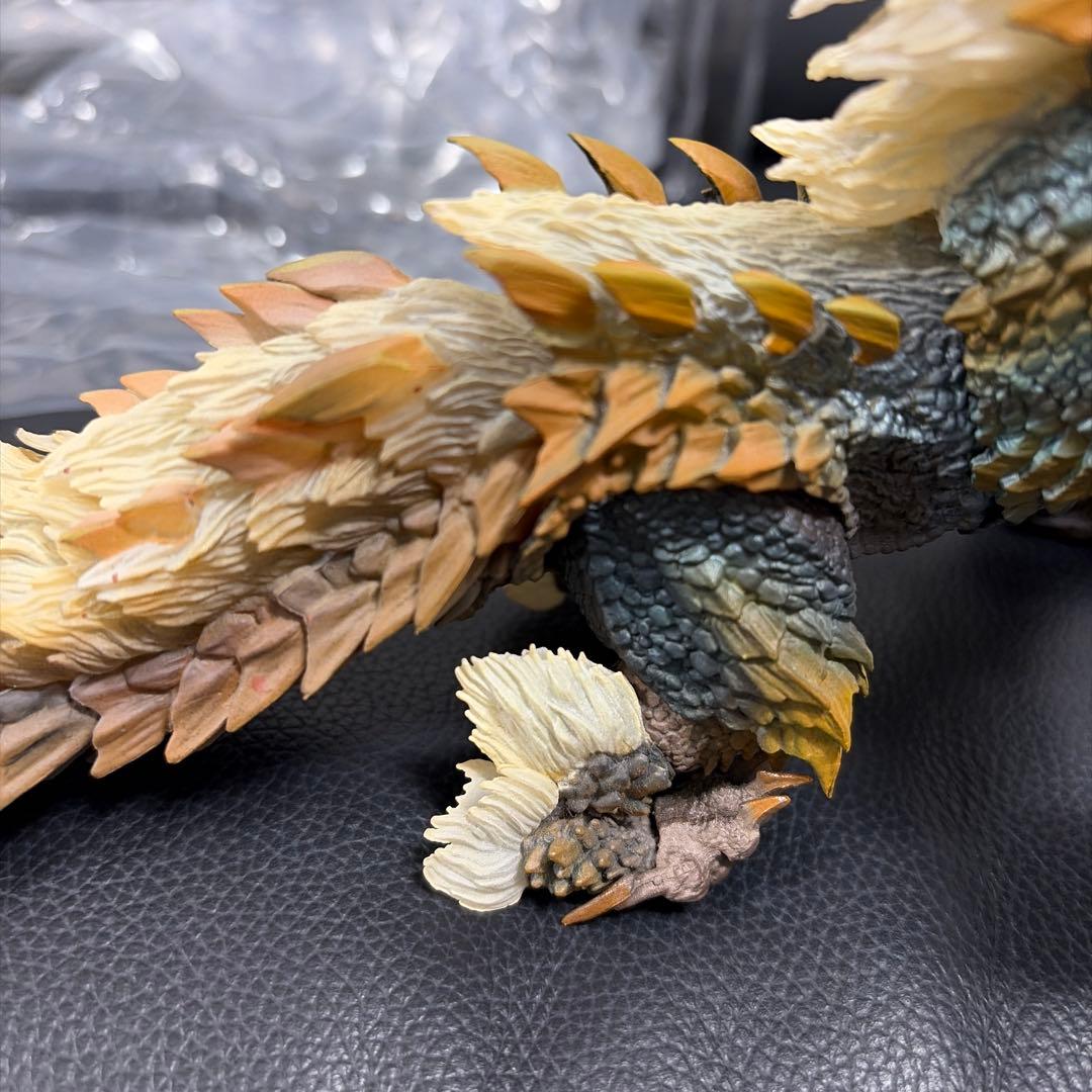 ジンオウガ フィギュア モンスターアーツ S.H.MonsterArts SH