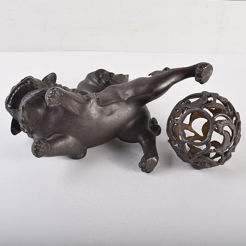 中国　古銅宣徳銅　玉乗り獅子　置物　重さ約5.28㎏　G　R7655B