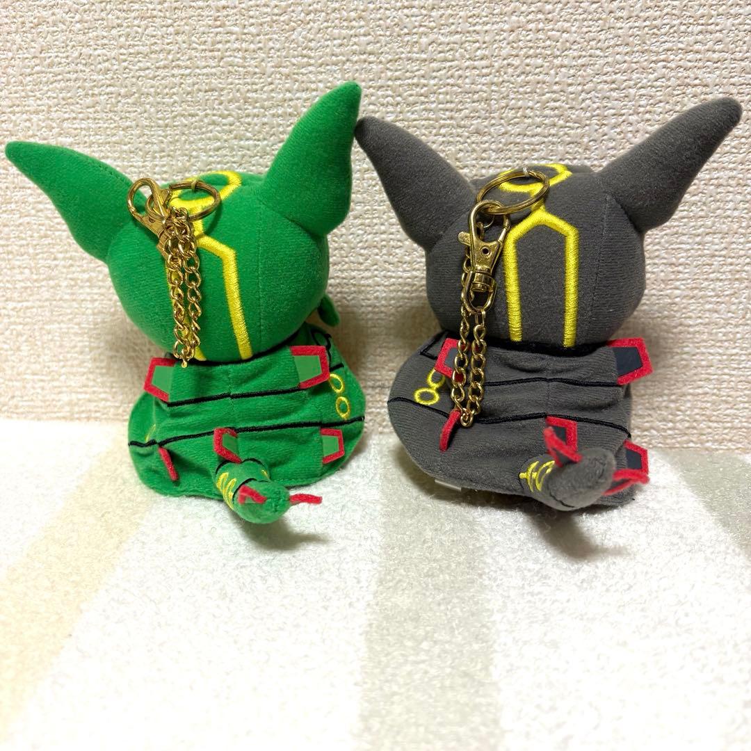 【希少】ポケモン　マスコット　ピカチュウ　レックウザ　ポンチョ　色違い