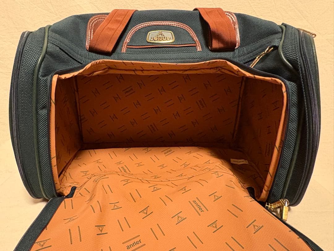 【antler】英国ブランド　アントラー　ボストンバッグ ショルダー　鍵付き