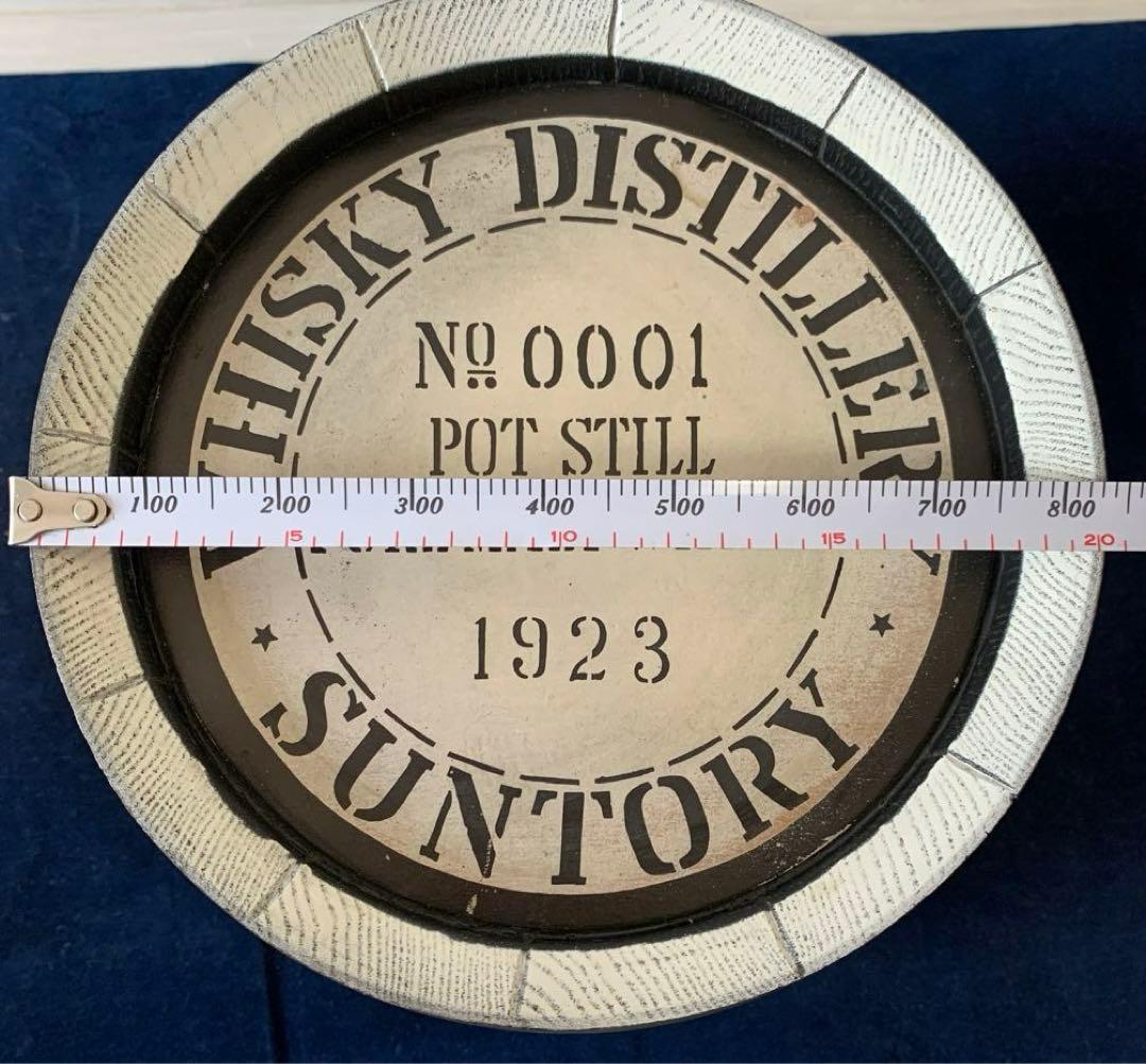 サントリーウイスキー　樽型ディスプレイ