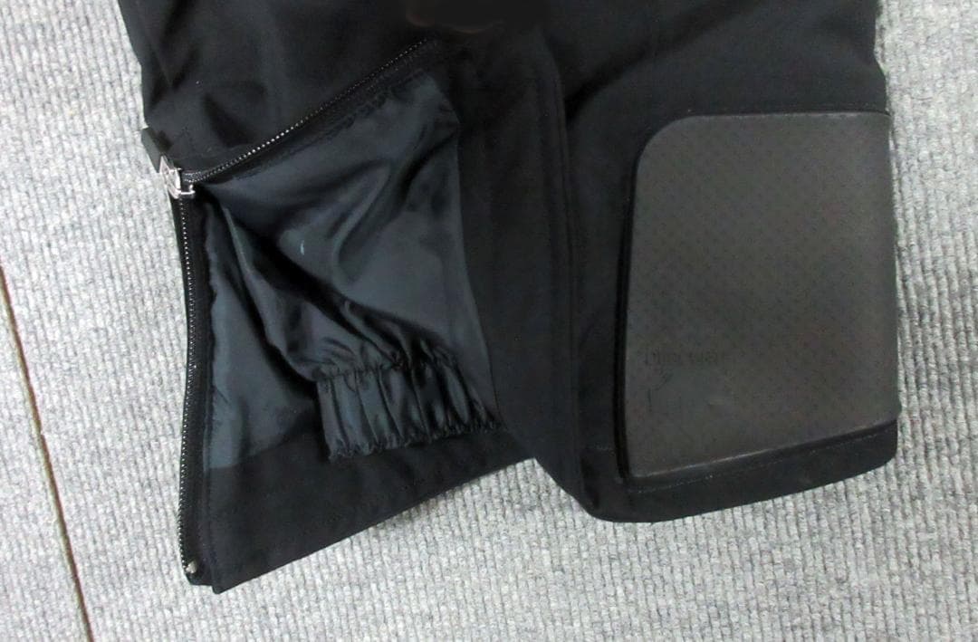 デサント S.I.O　Lサイズ　デモスキーウェア上下