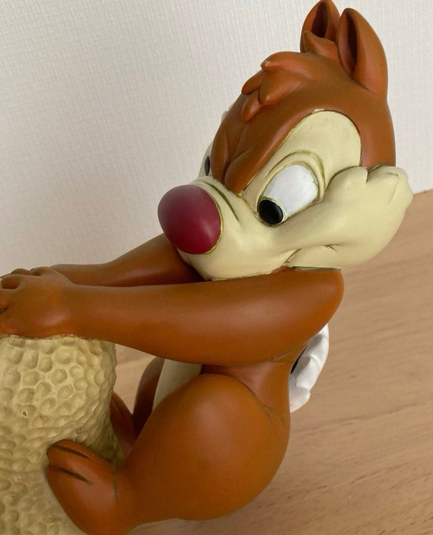 ディズニーストア　チップとデール 陶器製フィギュア