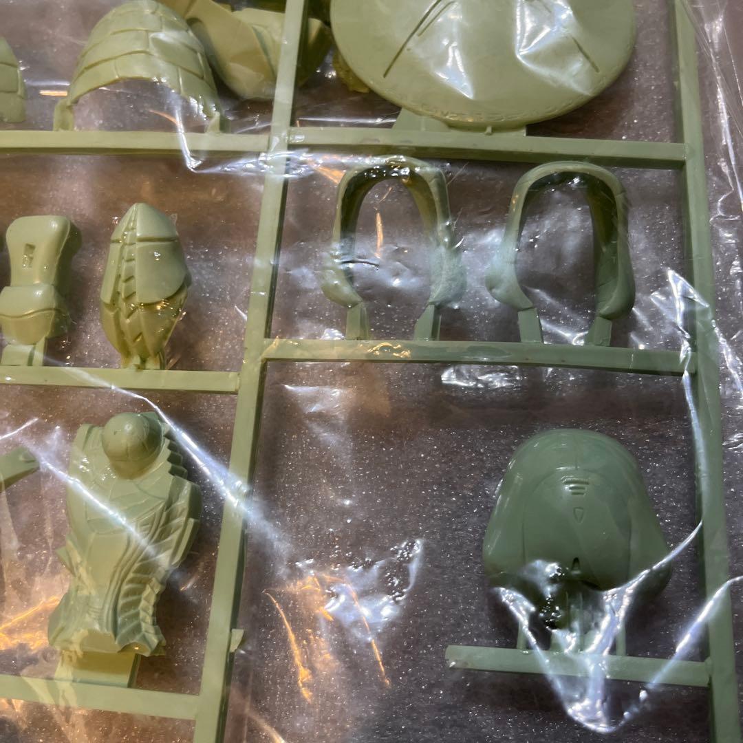 ボークス　マグロウ 1/00 FSS ファイブスター物語 ガレージキット　現状