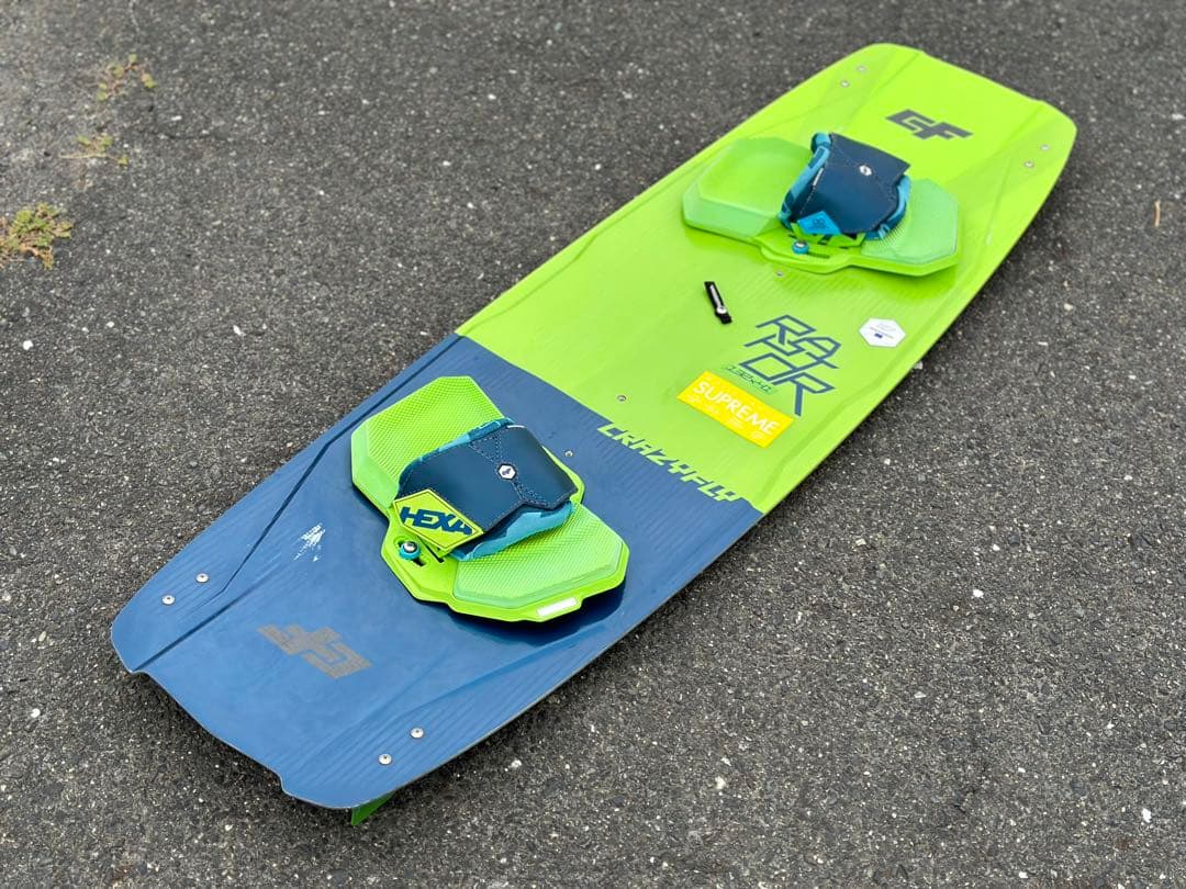 カイト ボード サーフィン クレイジーフライ カイトサーフィンバインデイング付