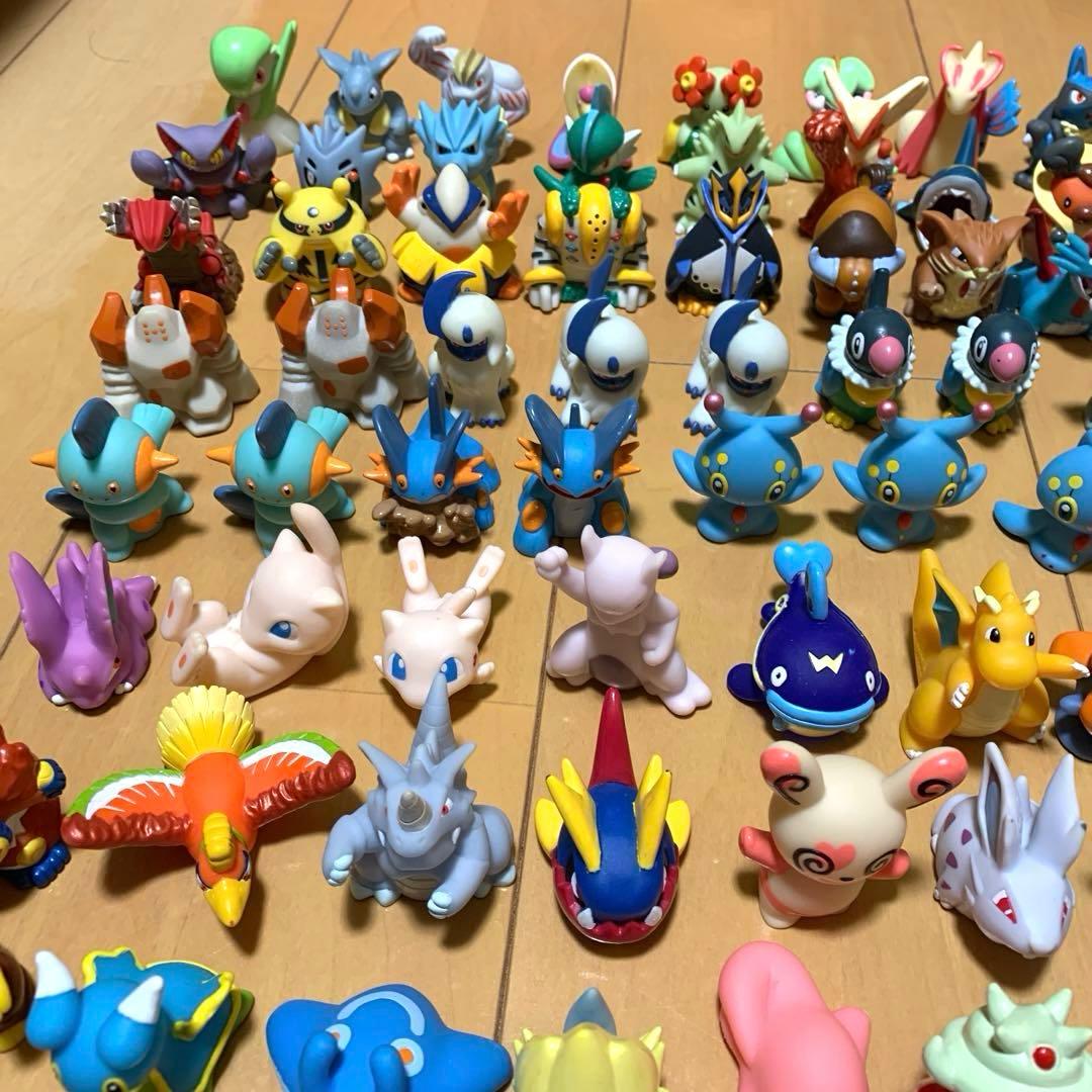 ポケモン指人形323体＋クリアタイプ6体