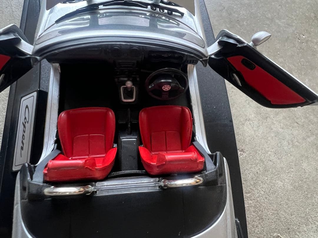 値下げ！ダイハツ コペン 創立100周年記念 1/18モデルミニカー