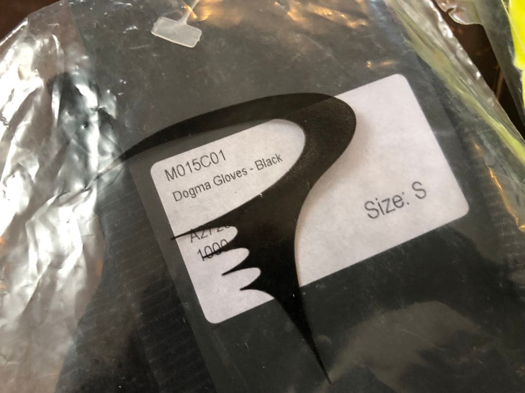 新品未使用 ピナレロ サイクリングキャップ＋グローブ