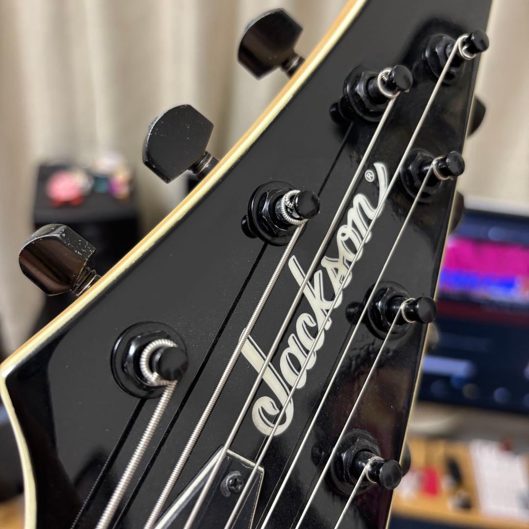 Jackson JS32-7 White 純正ソフトケース付き