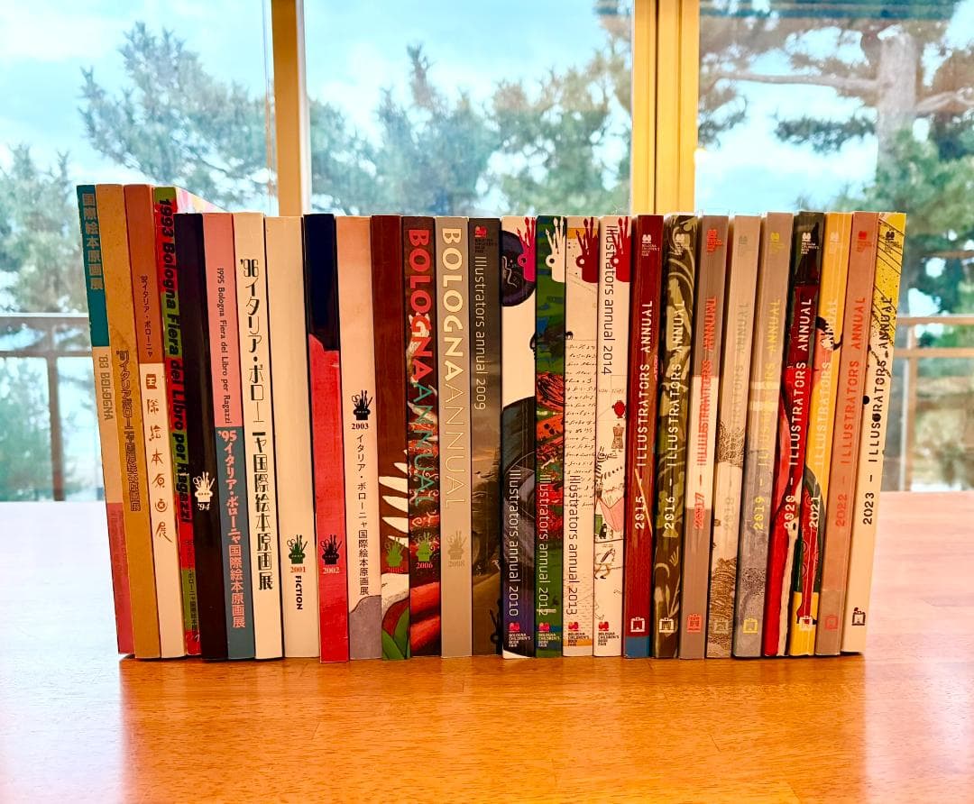 イタリア・ボローニャ国際絵本原画展　図録２７冊セット