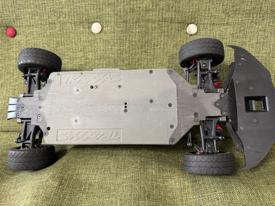 トラクサス　コルベット　スティングレイ　C8 RTR