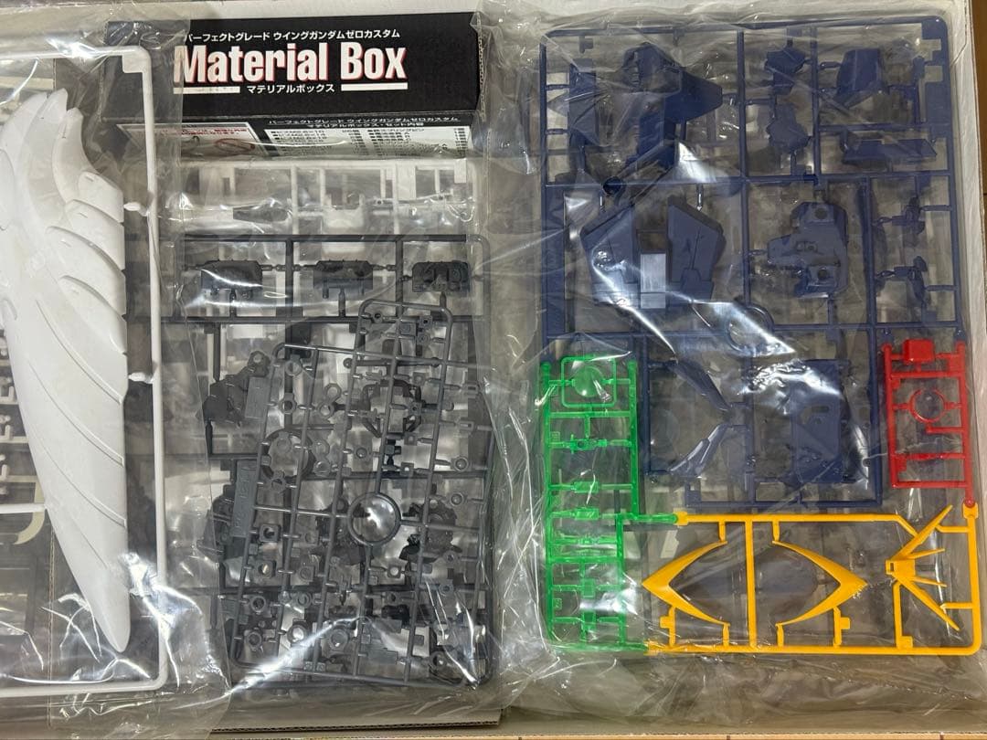 PG 1/60 ウイングガンダム ゼロカスタム 新品 ⚠️訳あり