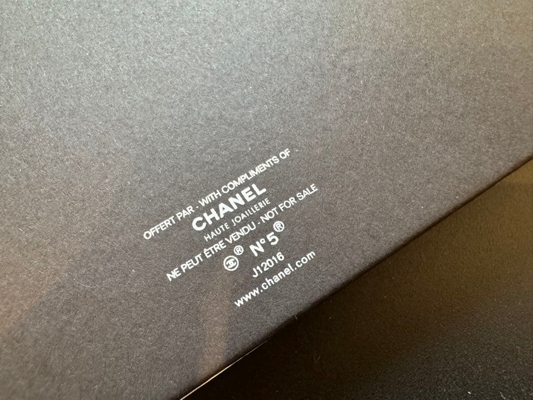 【新品】CHANEL シャネル アイコン トランプ 2冊セット 非売品