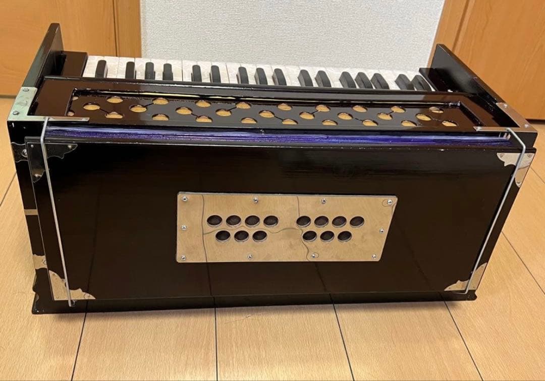 ハルモニウム harmonium