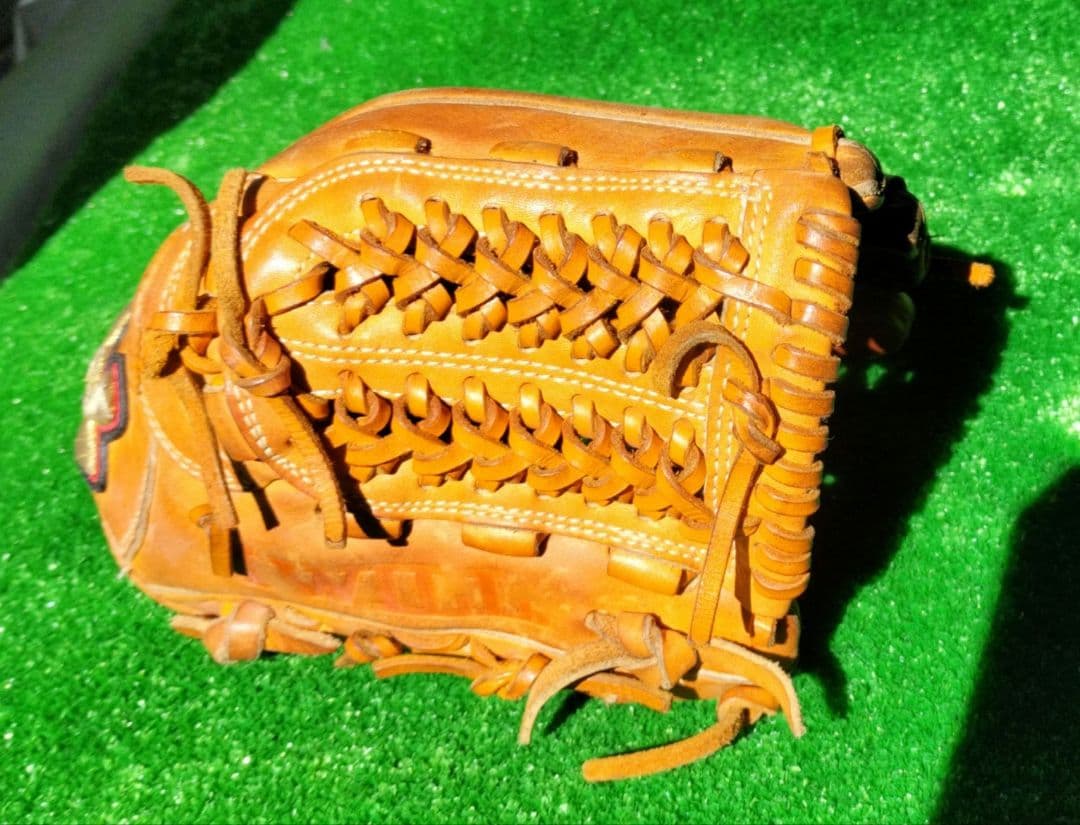 UNDER ARMOUR 軟式グローブ