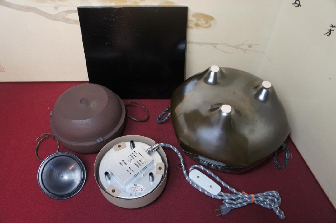 ☆美品 未使用? 在銘平丸釜添え 砂張銅六角鬼面風炉釜 400W電熱器 送料込み