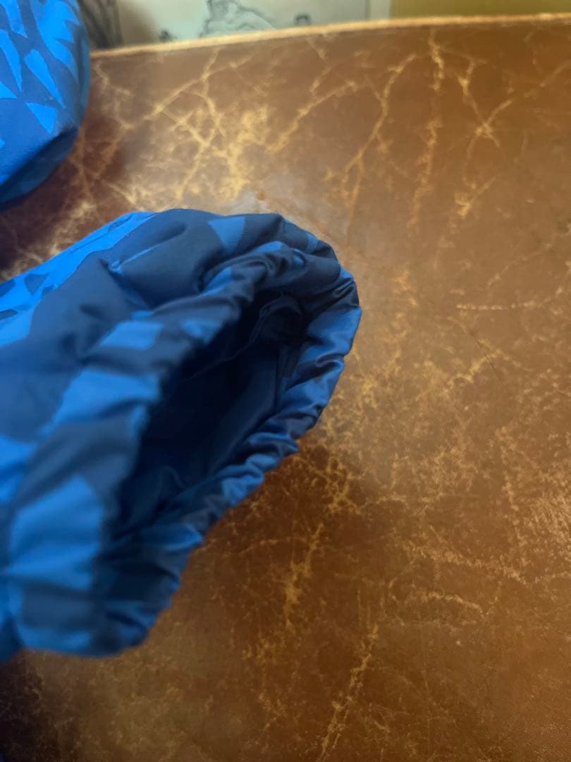 超美品　コロンビア　スキーウェア　キッズ　3T 幾何学柄