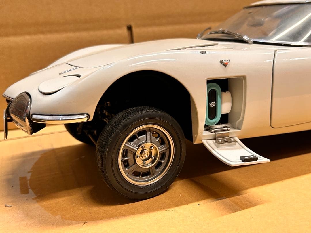 デアゴスティーニ 1/10 トヨタ 2000GT ホワイト 車体　現状品