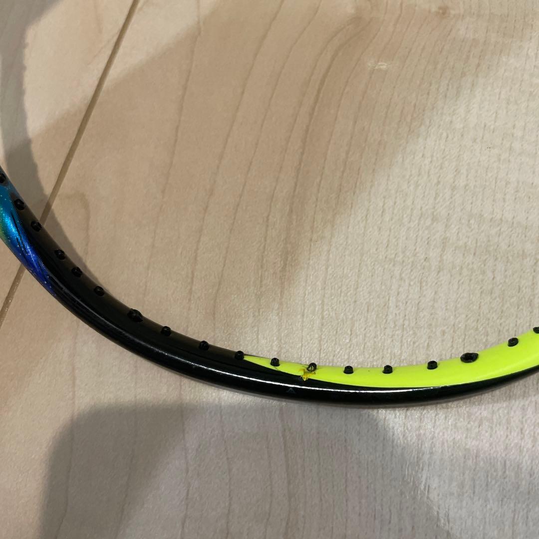 【希少_即日発送】バドミントンラケット　ヨネックス　ASTROX77 3UG5