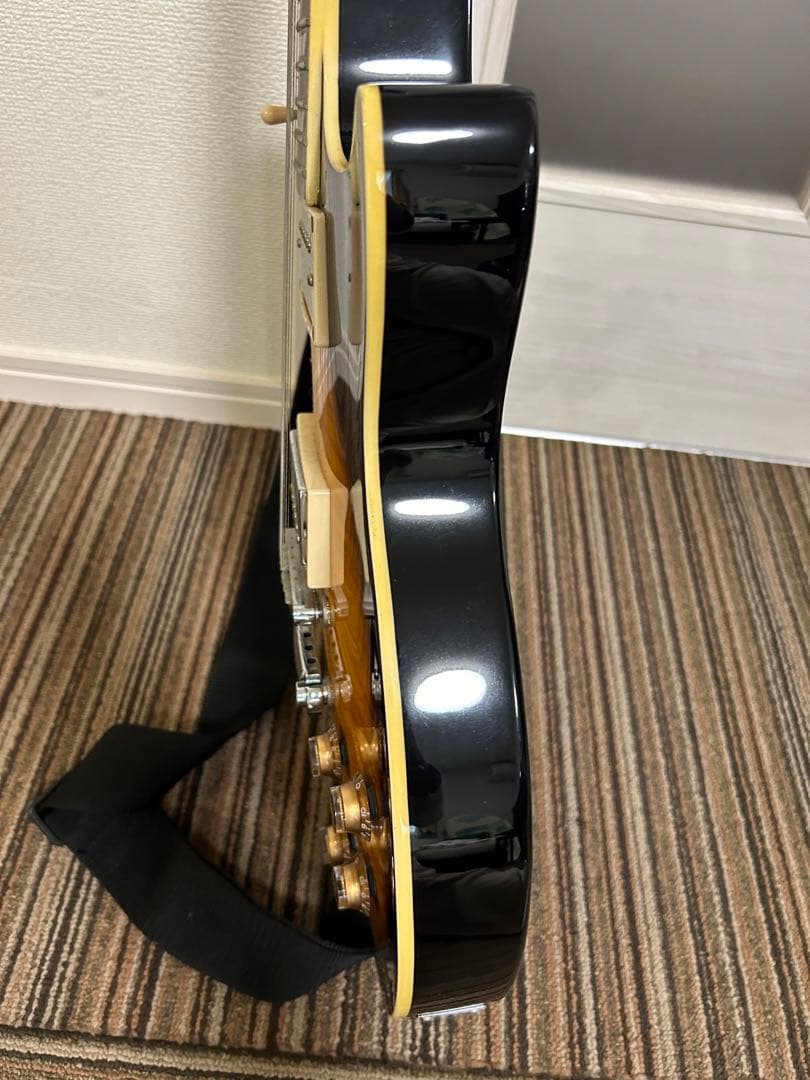 maison エレキギター