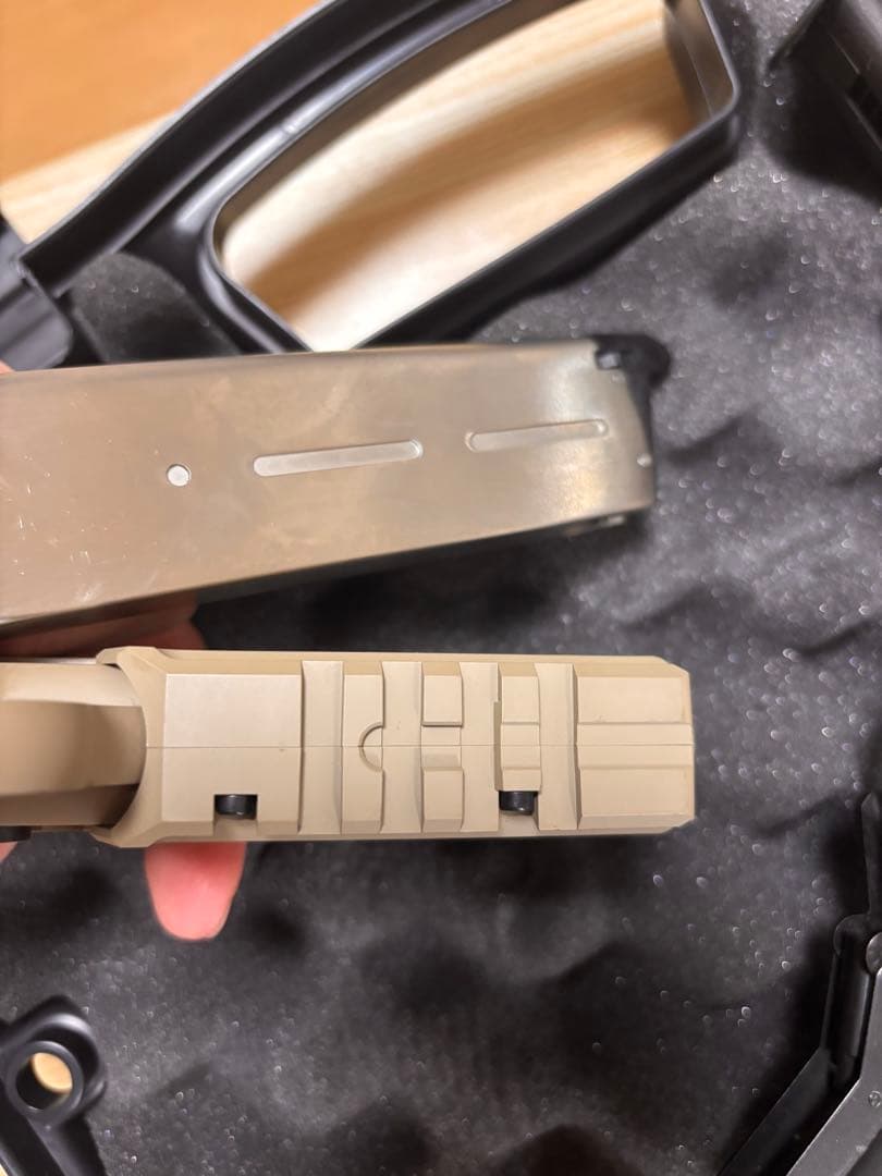 東京マルイ デザートウォーリア 4.3 ＆ KSC M93RII HW ケース付