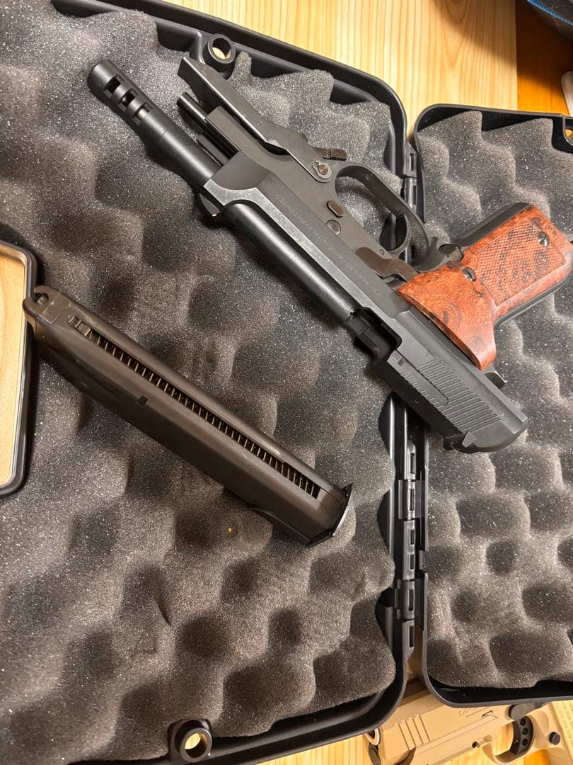 東京マルイ デザートウォーリア 4.3 ＆ KSC M93RII HW ケース付