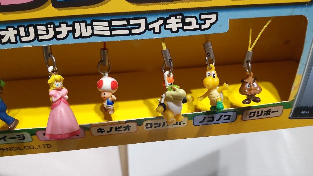 三菱uni店頭用非売品☆スーパーマリオミニフィギュアストラップ8種セット