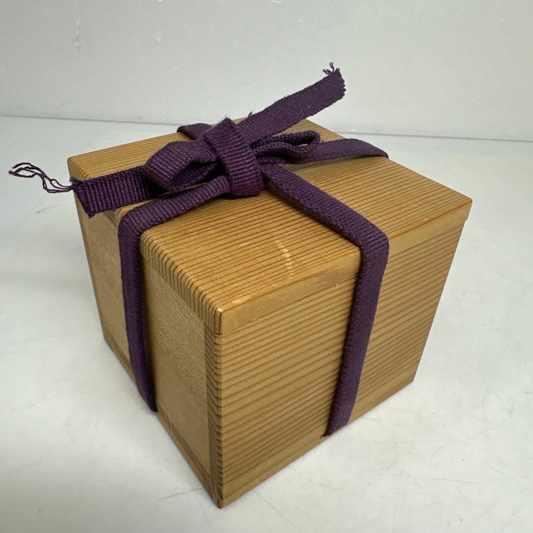 酒井甲夫　鼠志野ぐい呑み　口径7.4㎝　共箱　東さ7-0414②