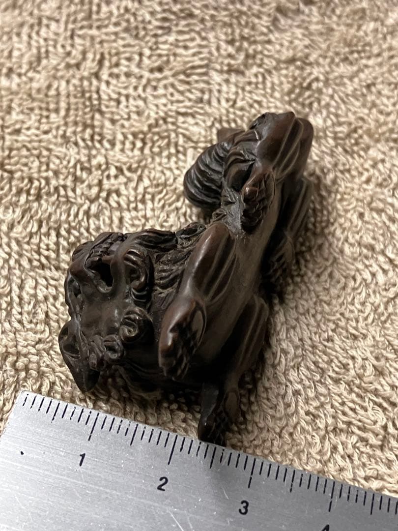根付け　作者不明　刻印あり　獅子型　彫刻 約10cm