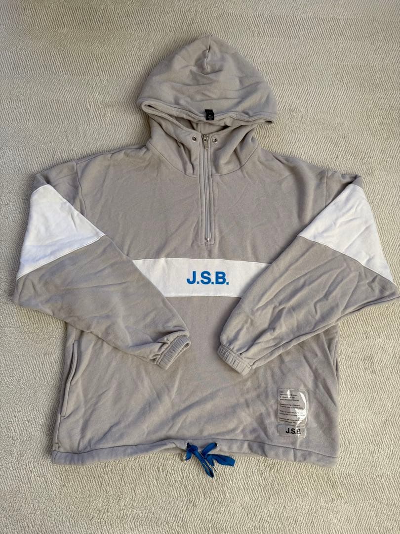 J.S.B. ジップアップフーディ グレー