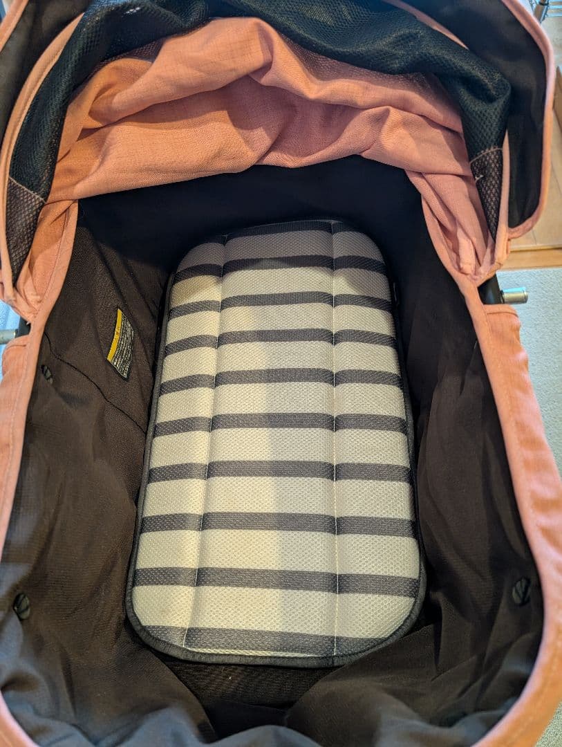 コムペット　ミリミリライト　エッグクッション付き