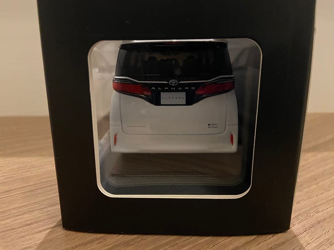1/30 トヨタ　新型アルファード　カラーサンプル　非売品 ミニカー　ホワイトP
