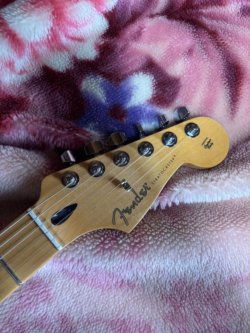 イエローFender player Ⅱ modifiedストラトキャスター