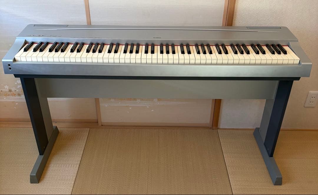 【送料無料】大人気YAMAHA P-70 電子ピアノ88鍵盤