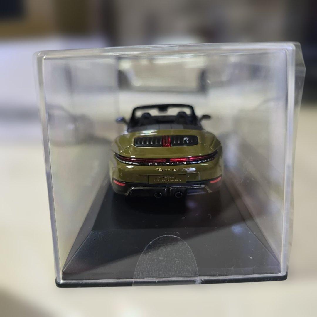 Porsche 911 Spirit 70 スパークモデル ミニカー 1:43