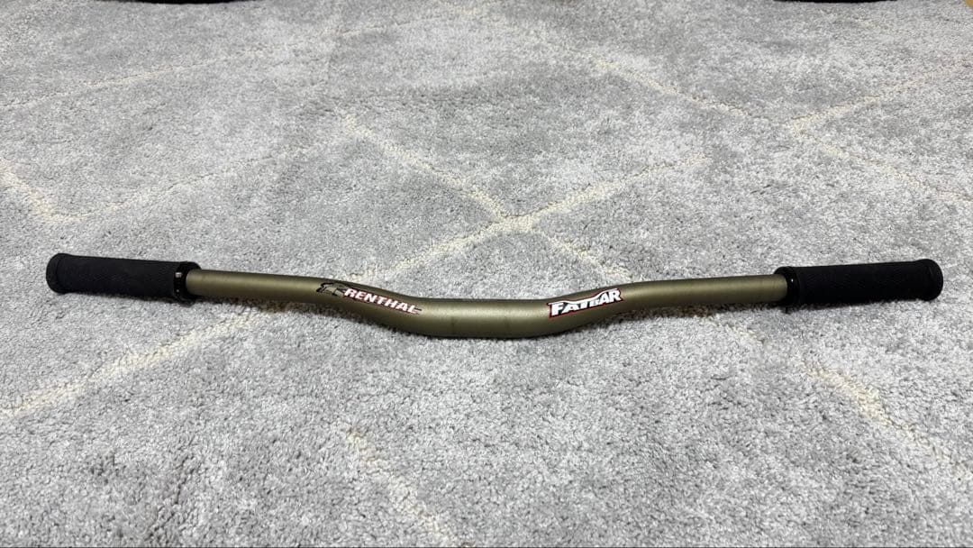 RENTHAL Fatbar ハンドルバー 20mm rise 31.8-740