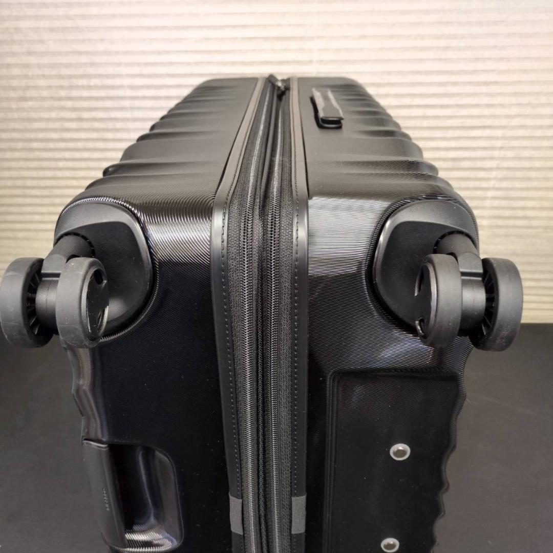 ☆☆リカルドビバリーヒルズ　スピナースーツケース　キャニオン28インチ