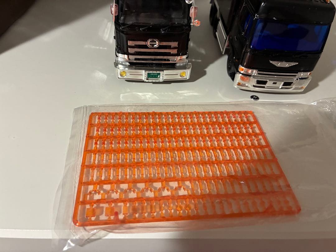 デコトラダンププラモデル二台セット