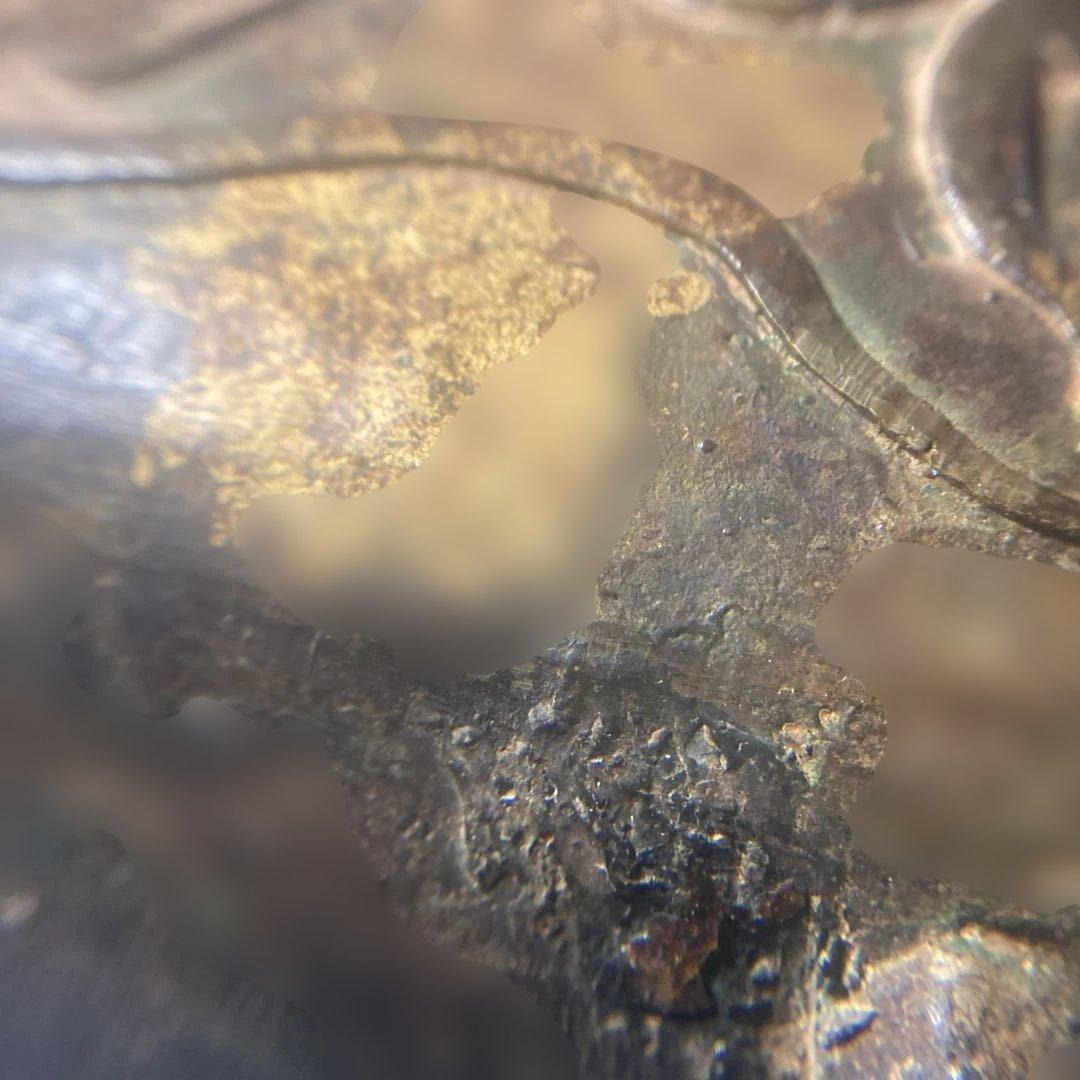 ( T_T)＼(^-^ )何⁇これ、古い五三の桐と梵字の特大の鈴です。