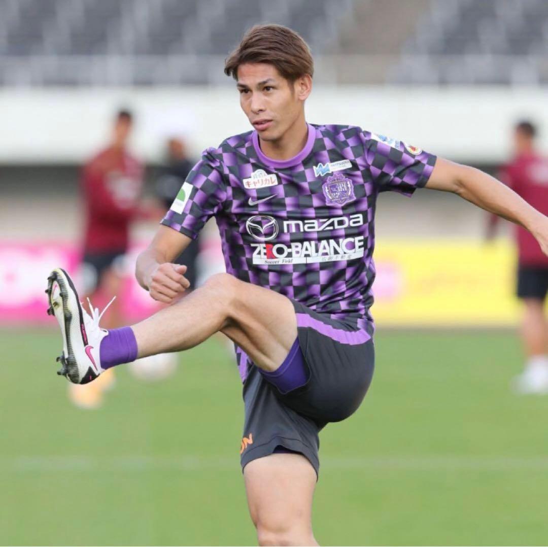 【美品】サンフレッチェ広島 プレマッチトップ NIKE ナイキ