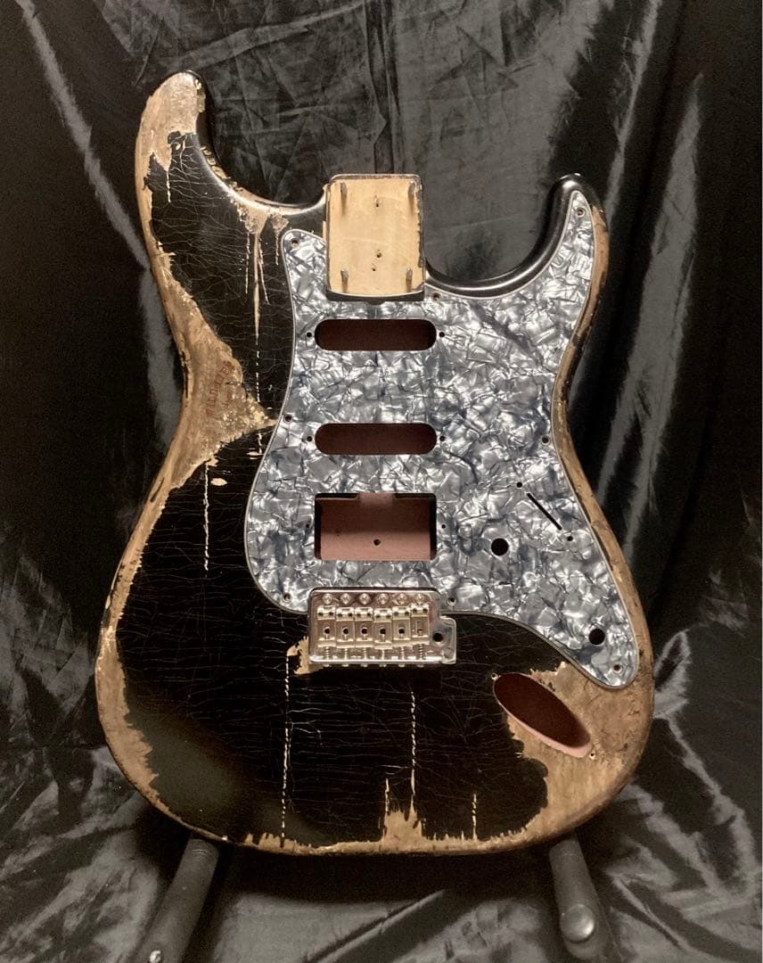 ストラトキャスター レリック ボディ　ブリッジ ピックガード ぺグ セット