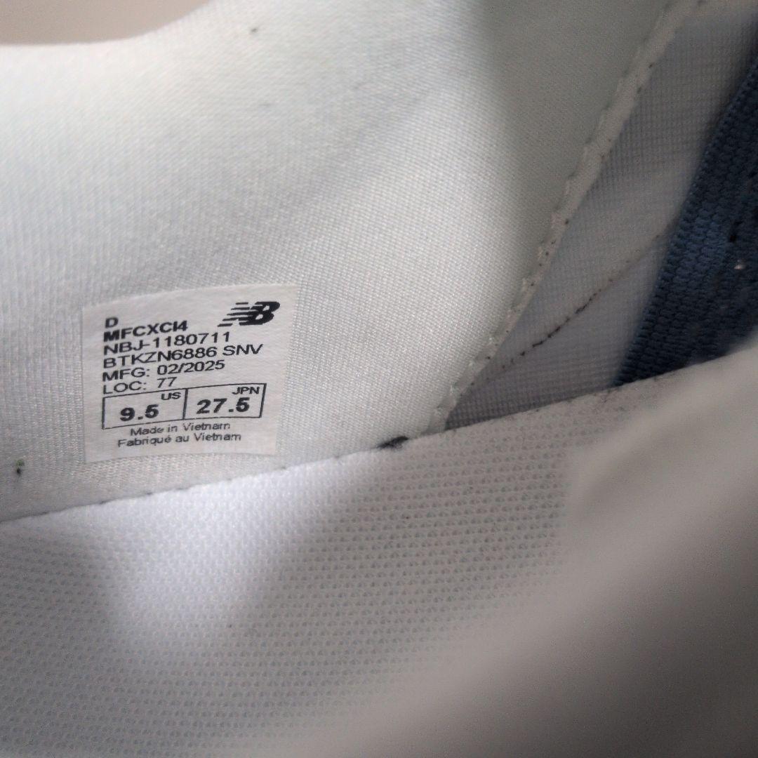 FUELCELL REBEL V4　27.5センチ