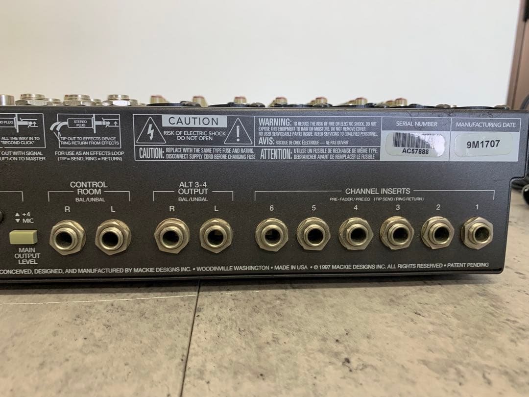 。 MACKIE MS1402-VLZ 14chアナログミキサー