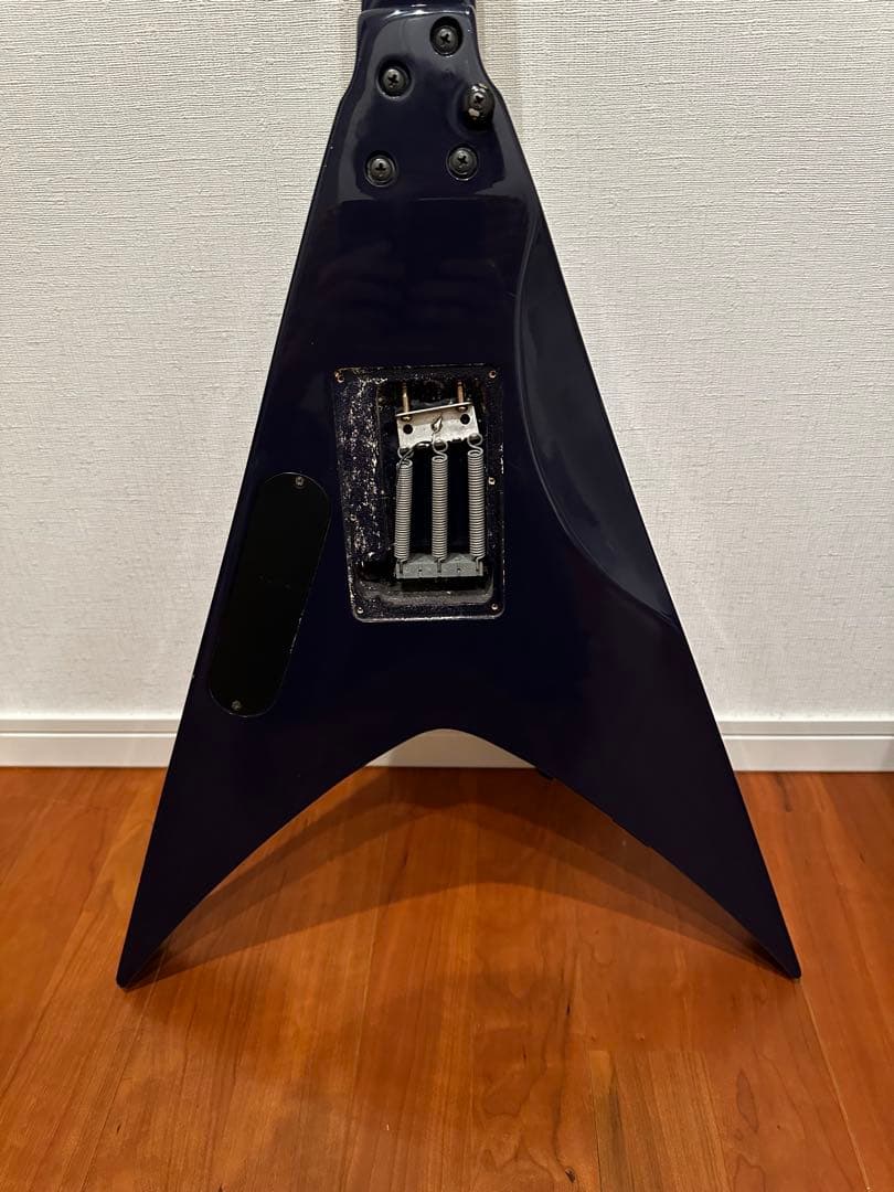 GrassRoots V型エレキギター 動作未確認　フライングV ギター