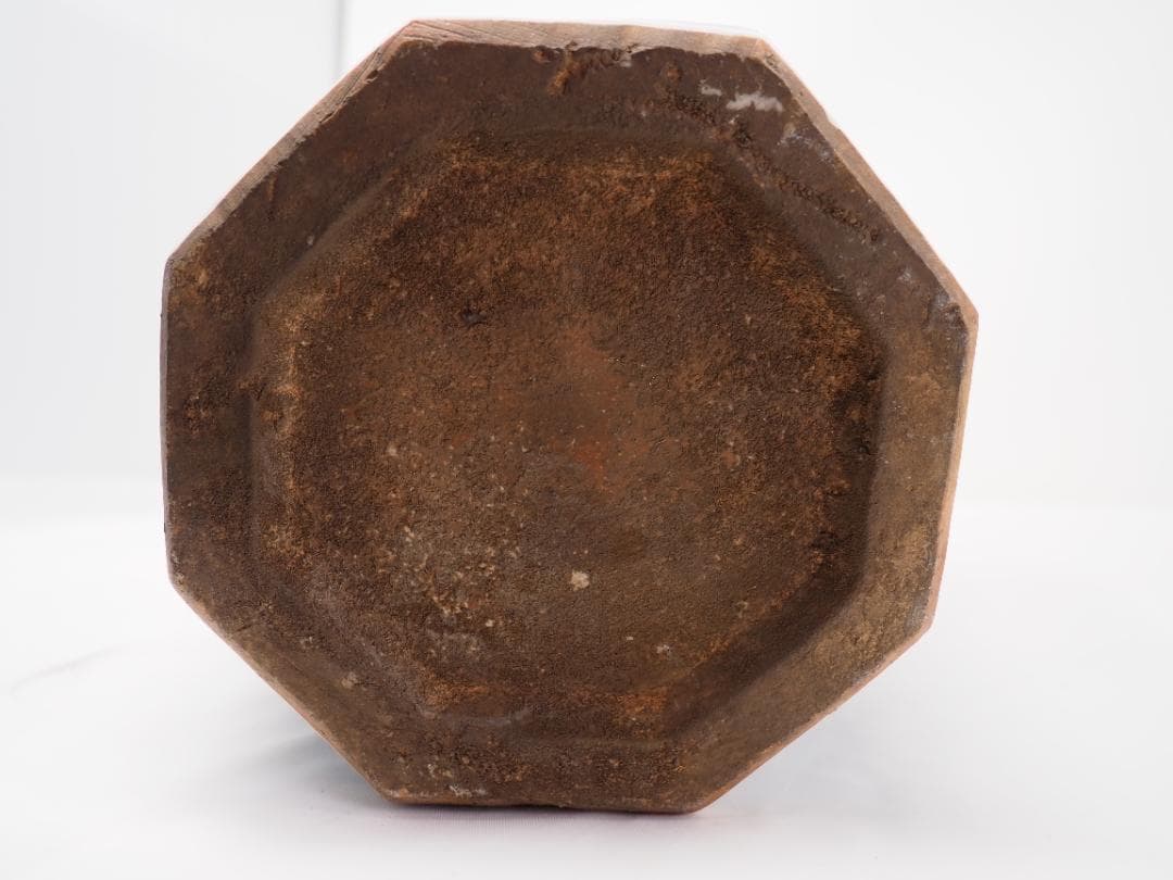 青花　染付　八角瓶　鳳凰　麒麟　葡萄　昆虫　花鳥風月　中国　中華　壺