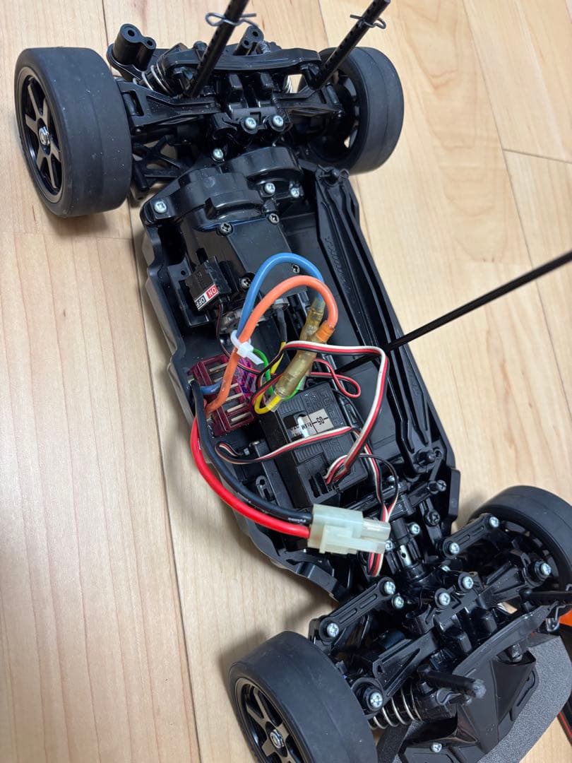 タミヤ tt02シャーシMOTULAUTECH GTR & TOM'Sスープラ