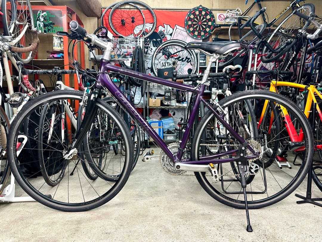 エスケープR3 基本分解発送送料無料！近県の方完成車直接配送等ご相談ください！