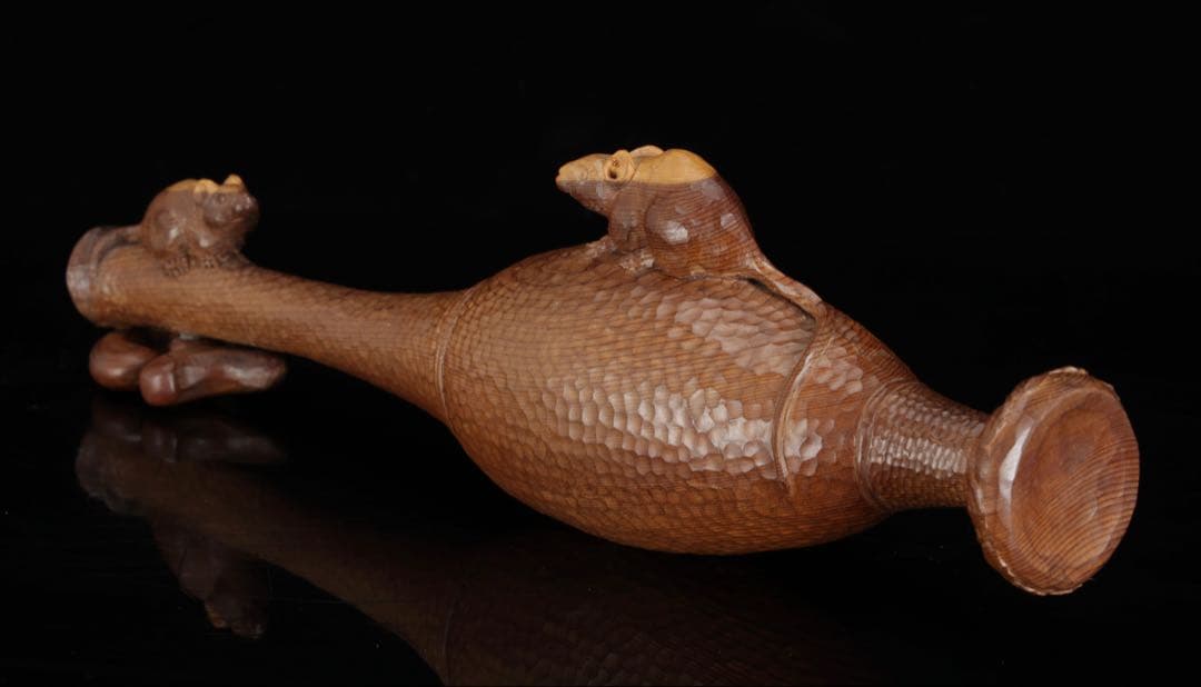 永冨一伸 在銘 木彫 開眼福子 干支 鼠 水瓶 曲玉 一刀彫 置物 共箱 縁起物